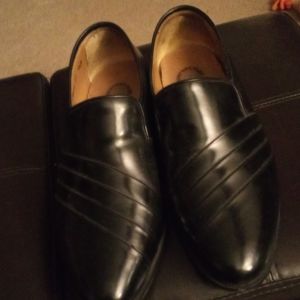Men's black slip on shoes